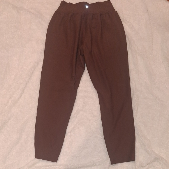 Old Navy Active Brown High-Rise Joggers - Picture 6 of 6